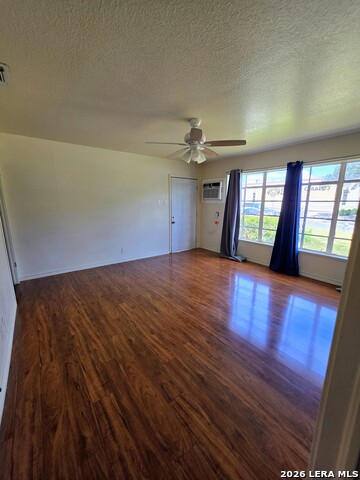 342 Koehler Ct Property Photo 3