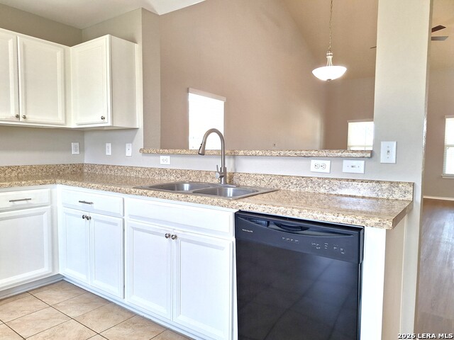 1068 Dumfries Dr Property Photo 13