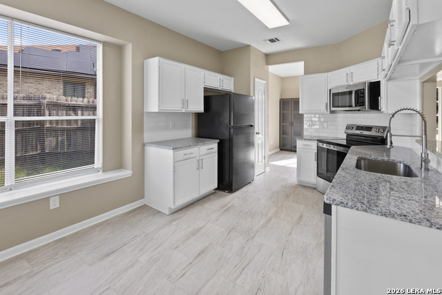 8303 Copperknoll Property Photo 8