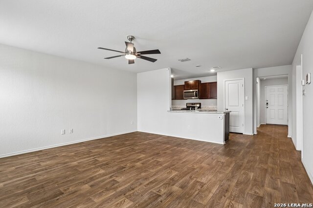 5818 Kendall Pr Property Photo 4