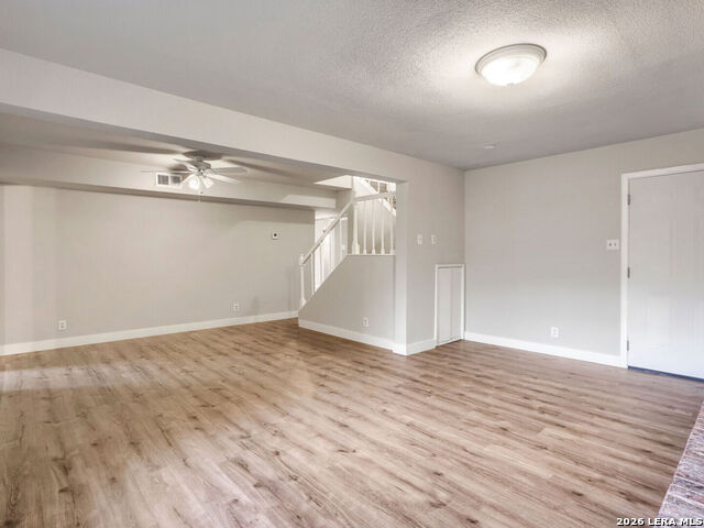 231 Meadow Path Dr Property Photo 8