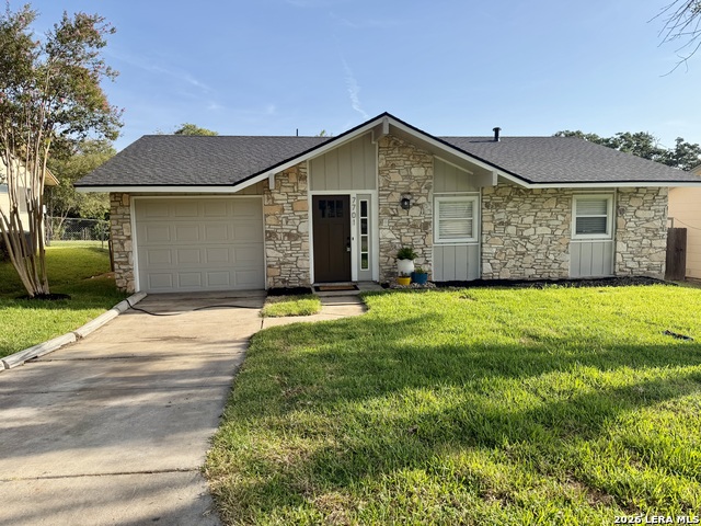 7701 Leafy Hollow Ct Property Photo 5