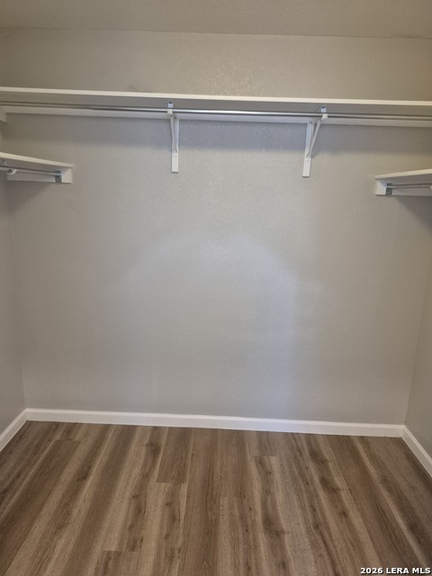 1323 Hawk Ct Property Photo 7
