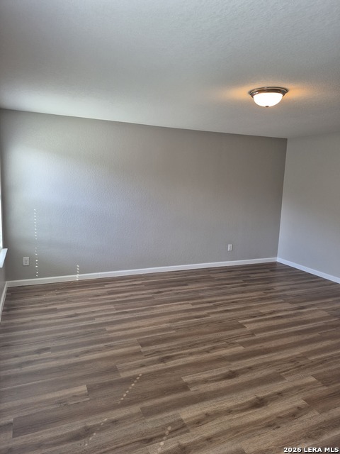 1323 Hawk Ct Property Photo 11
