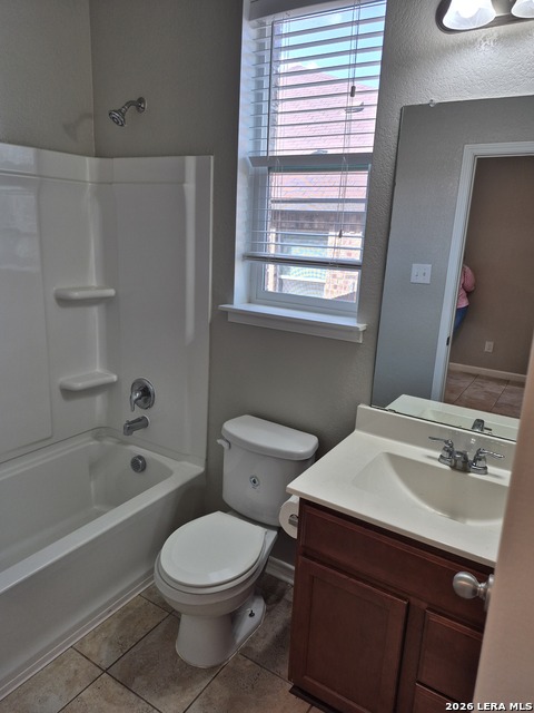 1323 Hawk Ct Property Photo 18