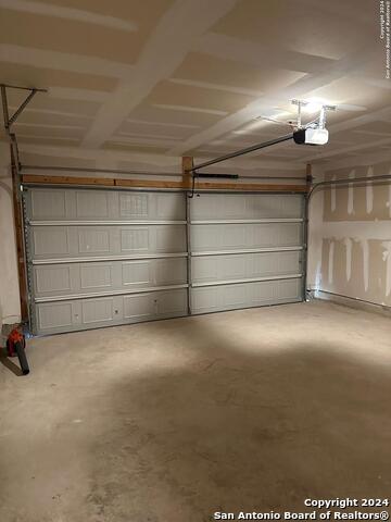 2422 Broken Arrow Property Photo 8