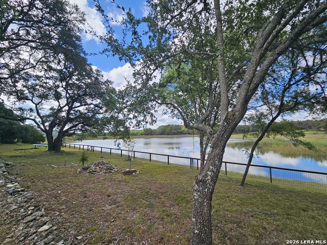 1676 Lake Dr Property Photo 3
