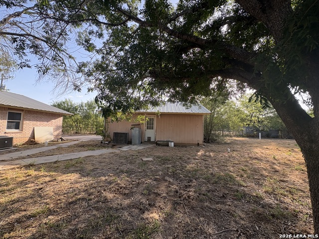 241 Duncan Property Photo 5