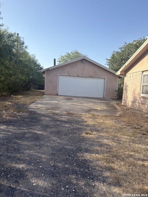 241 Duncan Property Photo 9