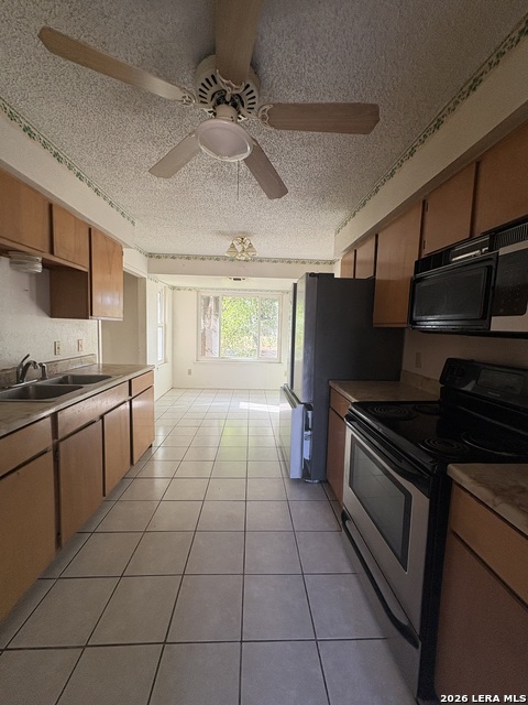 241 Duncan Property Photo 10