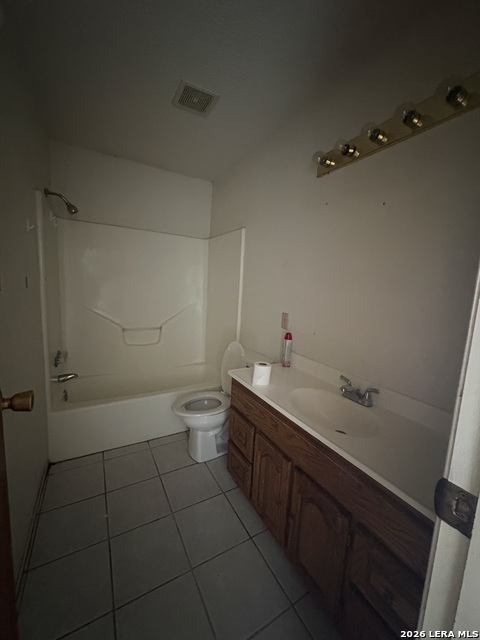 241 Duncan Property Photo 16