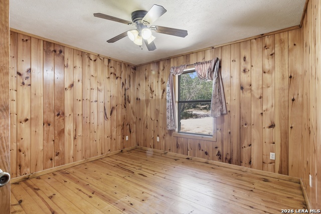 1399 River Rd Property Photo 27