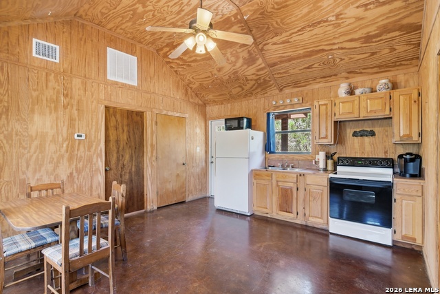 1399 River Rd Property Photo 32