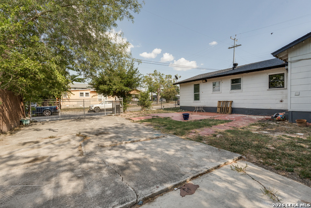 659 Hot Wells Blvd Property Photo 12