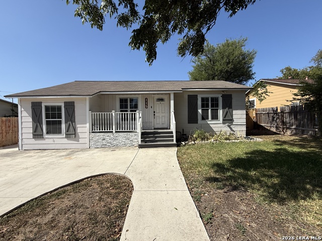 115 Conway Dr Property Photo 2
