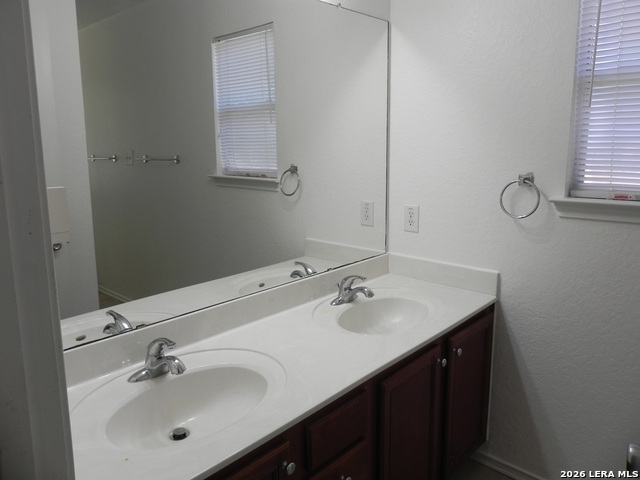 8539 Lone Shadow Trl Property Photo 10
