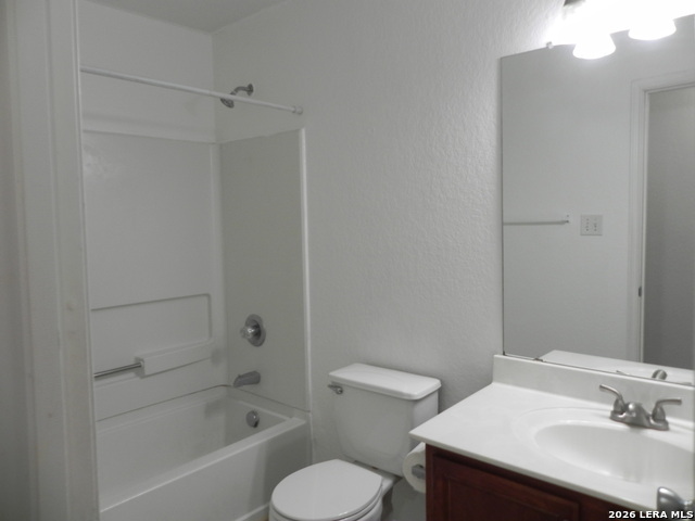 8539 Lone Shadow Trl Property Photo 17