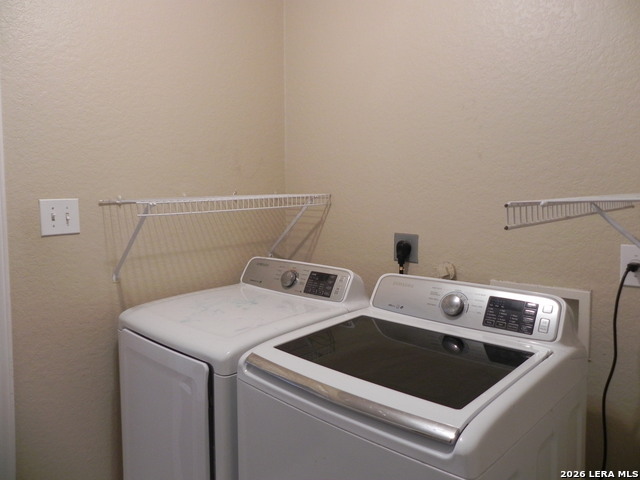 8539 Lone Shadow Trl Property Photo 19