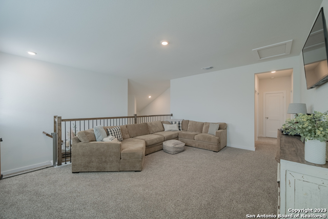 2909 Mindel St Property Photo 16