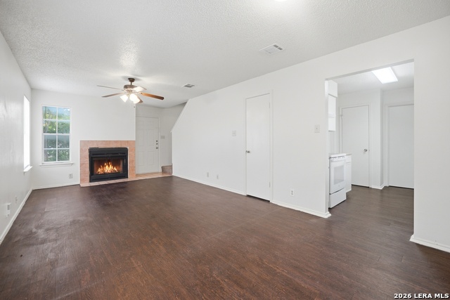 7218 Gaslamp Property Photo 3