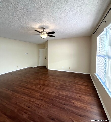 7319 Huntsman Run Dr Property Photo 3