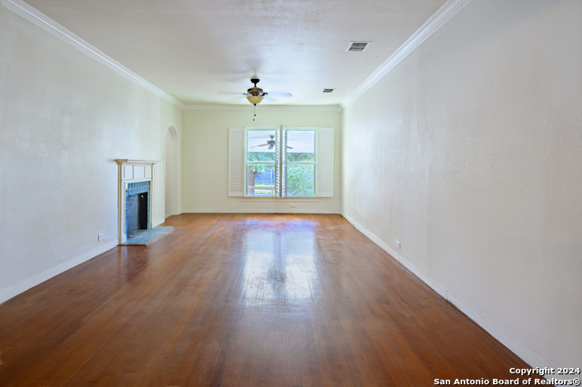 211 Allensworth St Property Photo 3