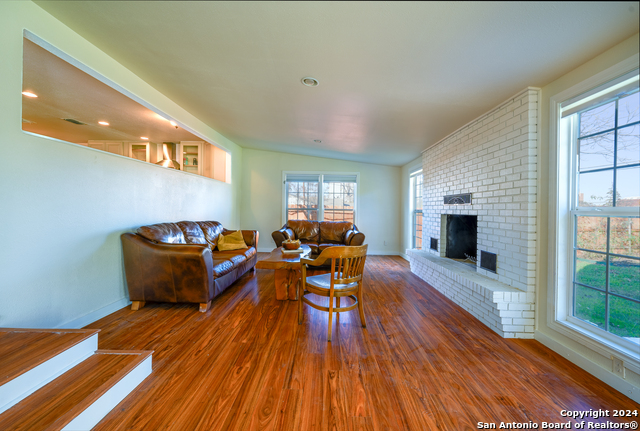 211 Allensworth St Property Photo 5