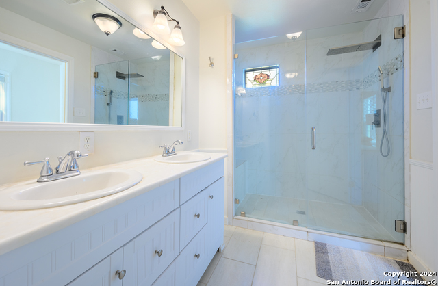 211 Allensworth St Property Photo 13
