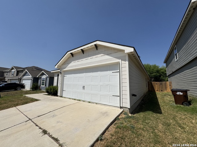7335 Aaron Jordan Dr Property Photo 3