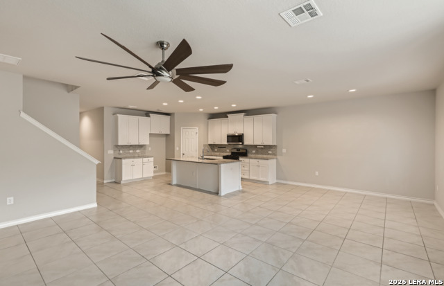 5607 Burr Blf Property Photo 3