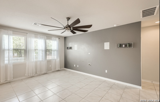 5607 Burr Blf Property Photo 4