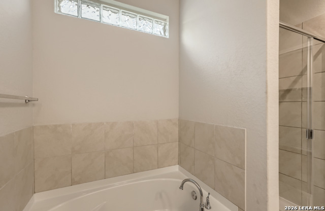 5607 Burr Blf Property Photo 11