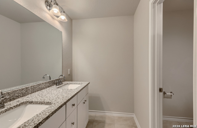 5607 Burr Blf Property Photo 16