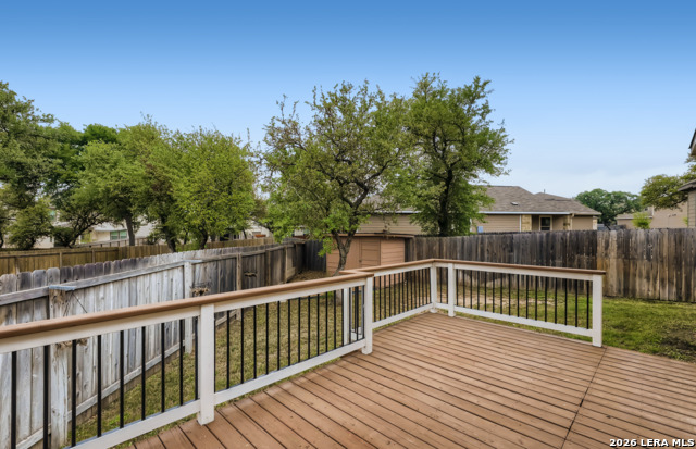 5607 Burr Blf Property Photo 18