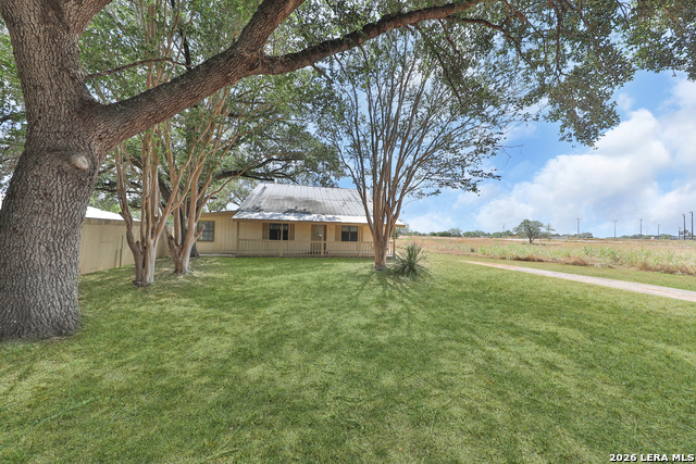 795 S State Highway 16 Property Photo 2