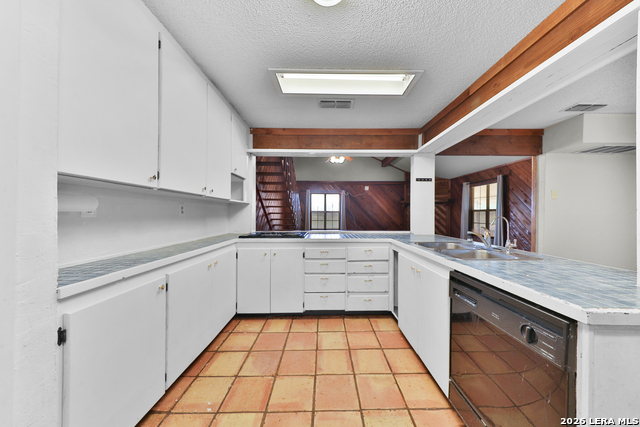 795 S State Highway 16 Property Photo 18