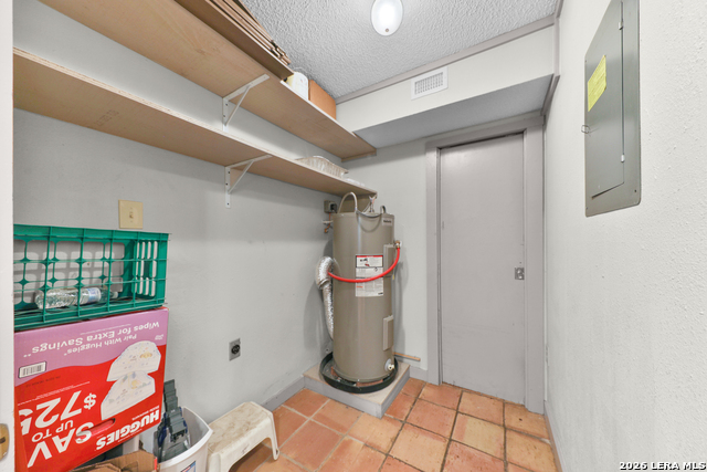 795 S State Highway 16 Property Photo 20