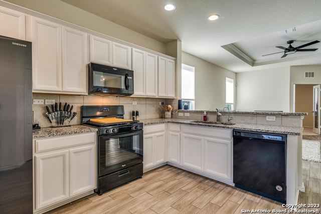 11919 Longfellow Rnch Property Photo 11