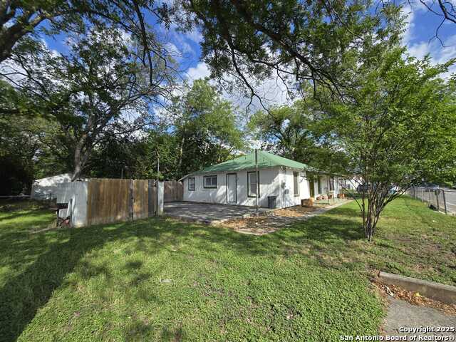 1020 Mission Rd Property Photo 7