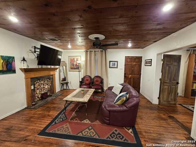 1020 Mission Rd Property Photo 28
