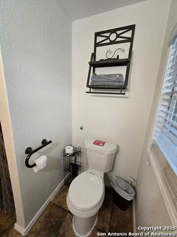 1020 Mission Rd Property Photo 48