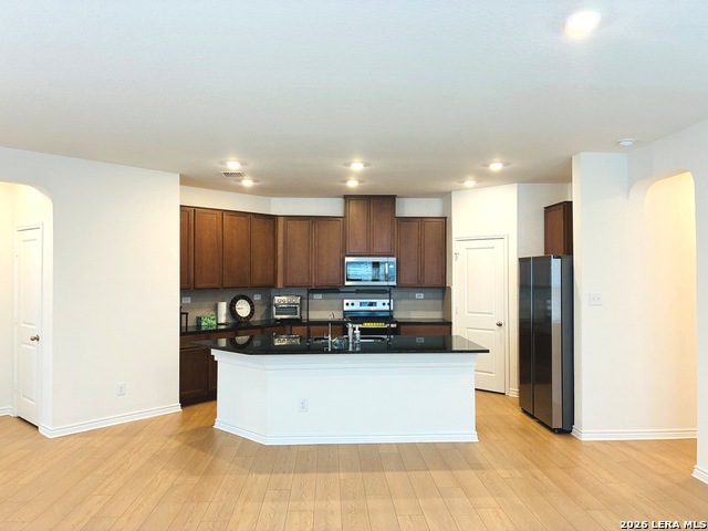 9507 Hinterlands Dr Property Photo 4