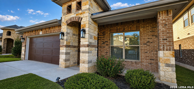 6923 Comanche View Property Photo 2