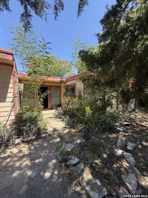 7006 Clear Valley Drive Property Photo 1