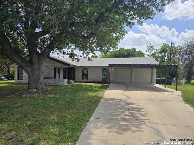 9503 Reece Dr Property Photo 2