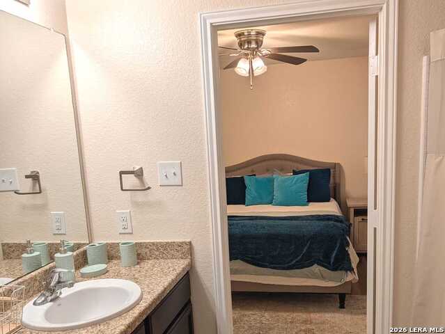 12247 Siragusa Property Photo 9