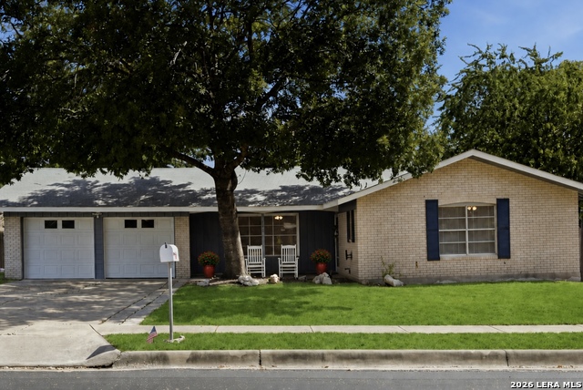 611 Indigo St Property Photo 2