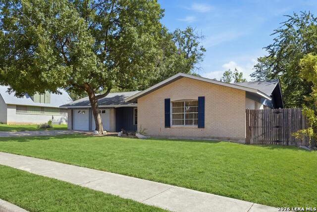 611 Indigo St Property Photo 4