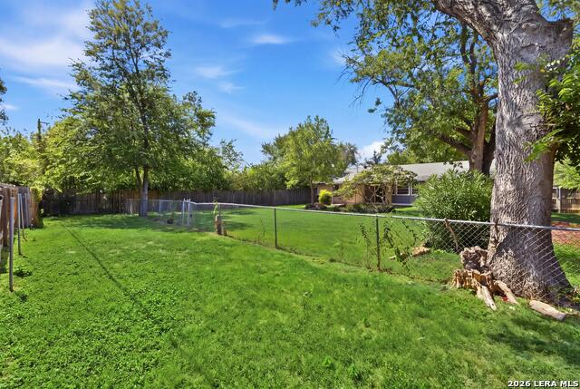 611 Indigo St Property Photo 27