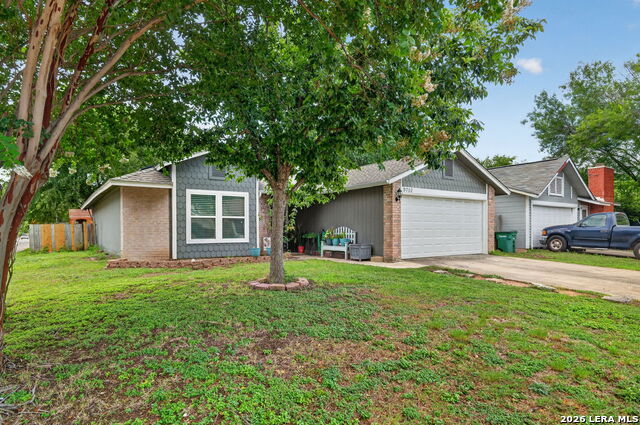 9702 Hidden Fls Property Photo 1